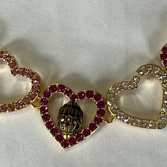 Kurt Geiger London Eagle Heart Crystal Necklace gold Romantic NEW - Picture 7 of 11
